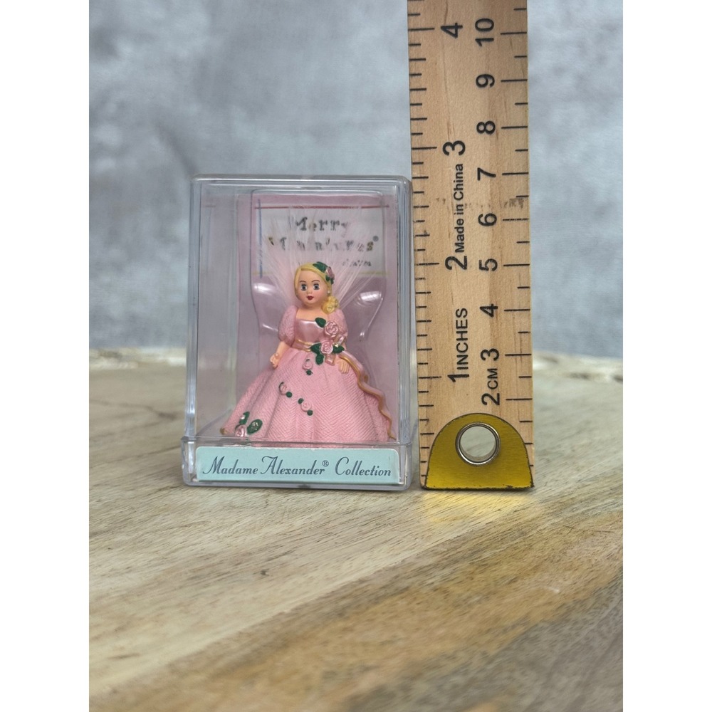 Hallmark Madame Alexander Pink Angel1997 Miniature Figurine Julie‎ Forsyth